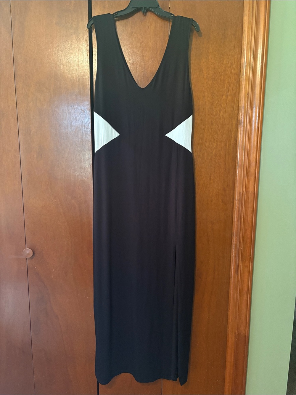 Venus Black & White Sleeveless Long Dress